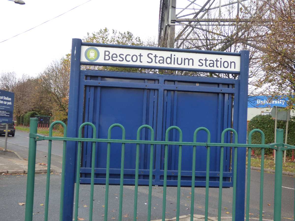 Bescot Stadium Station